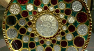 THE DIGITAL DIVIDE ANNIVERSARY Issue 2013-14