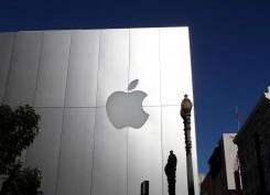 Apple-market-value-hits-500-billion-AC12RISV-x