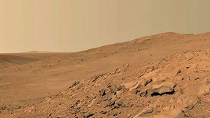 hi-852-martian-landscape-nasa-4col