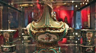 4A. INDULGENCES THE PRIVATE MUSEUMS - The Wallace Collection ANNIVERSARY Issue 201314 PNG