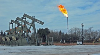 1757589-brady-flaring_42_wide-51aac9dcdf61bcc1960533efcbc1e99f9d11642e-s5-c85